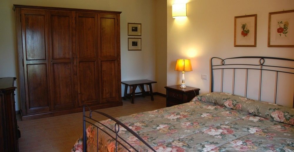 Residenza Torre Acquatino Aparthotel Spello Exterior photo